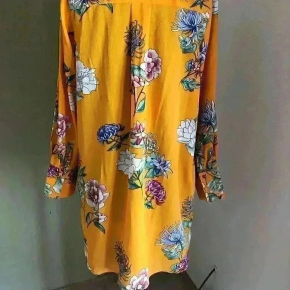 BluHeaven Yellow Flower Garden inspired long sleeve V-neck Top Women  Small - Picture 5 of 7